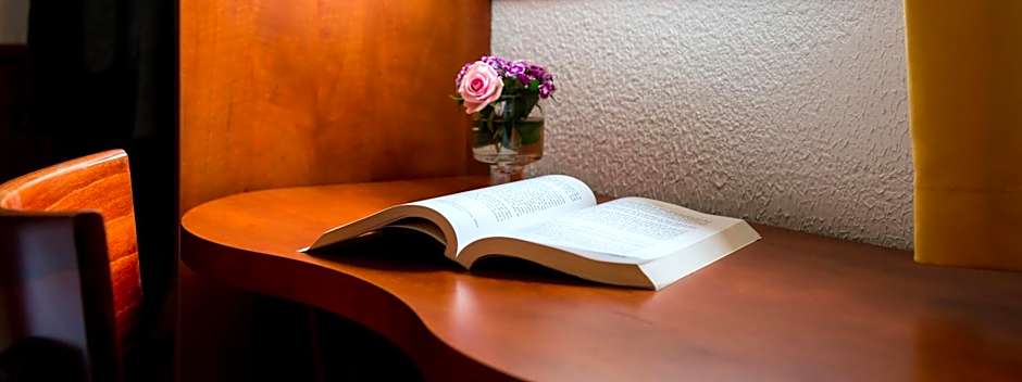 Brit Hotel Rennes Cesson