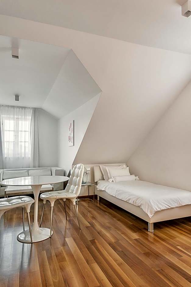 Photo 1 of 6 of Superior Studio 2 Beds