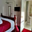 Wentworth House - Free Parking
