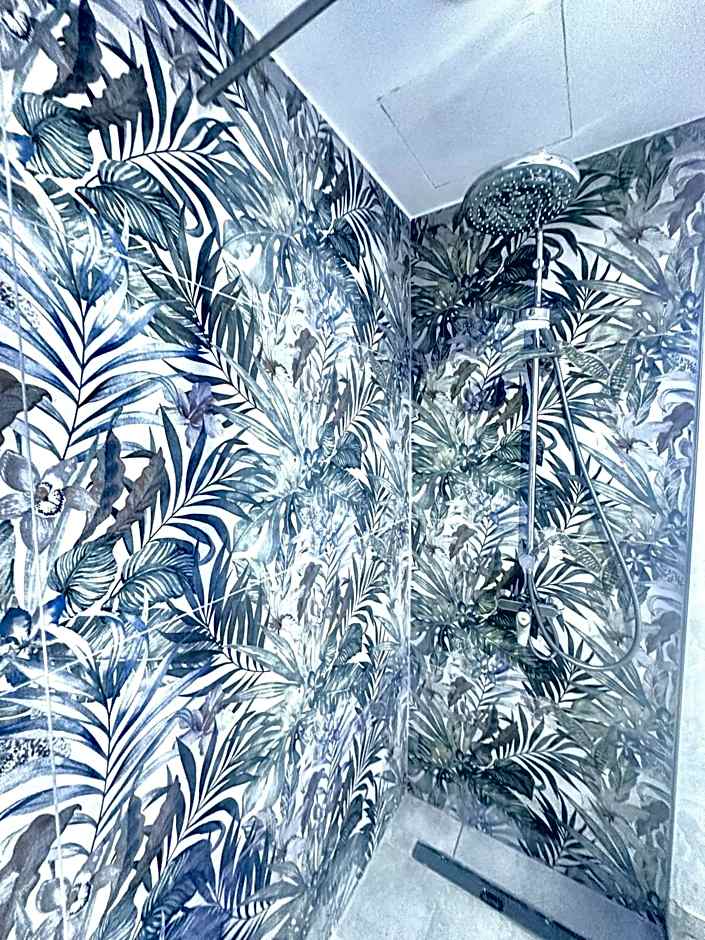 Sun Plaza Suites - Adults Only