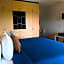 ROOM Hotel & Suites