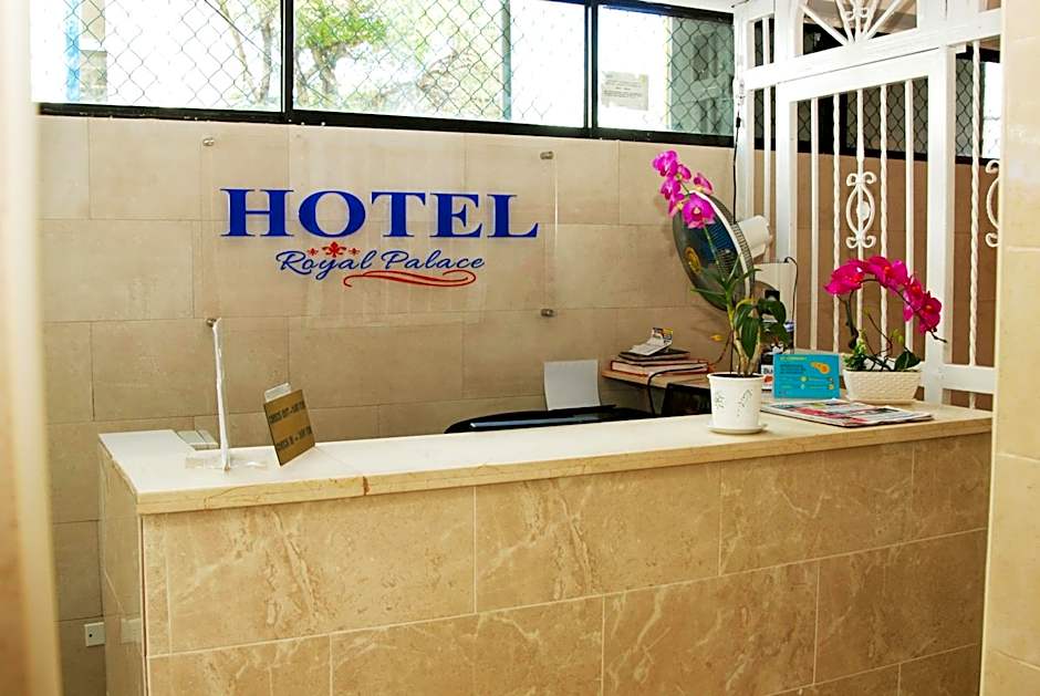 Royal Palace Hotel
