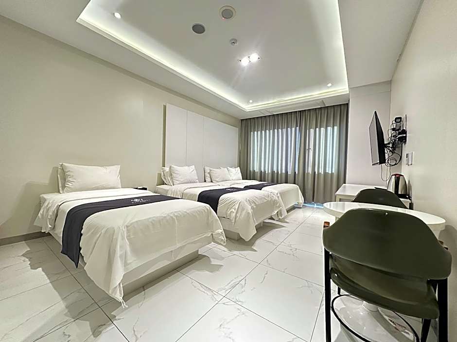 Rosabell Hotel