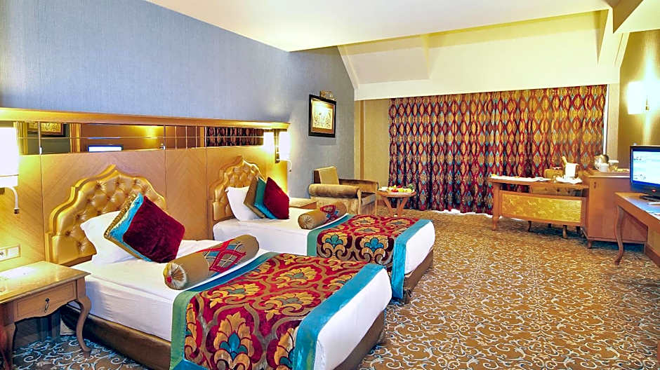 Royal Holiday Palace