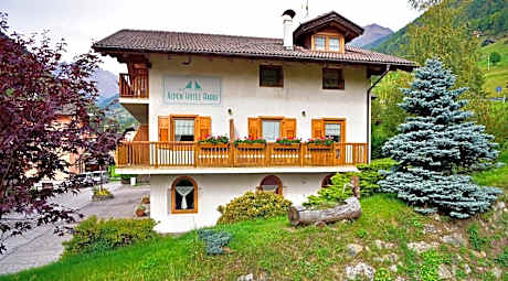 Alpen Hotel Rabbi