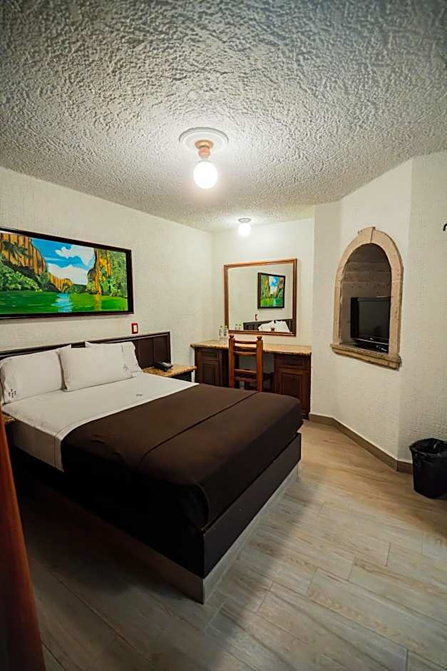 Hotel Don Quijote Plaza - Guadalajara Centro Historico