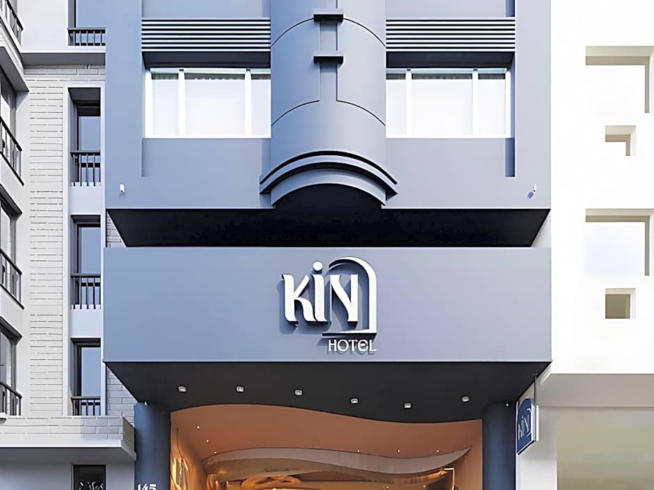Kin Hotel Ly Tu Trong