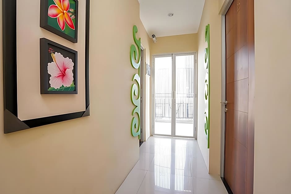 Hotel O Surabaya near Surabaya Town Square formerly Kupang Gunung Residence