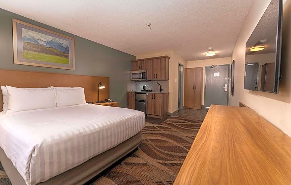 Prestige Hudson Bay Lodge & Conference Centre