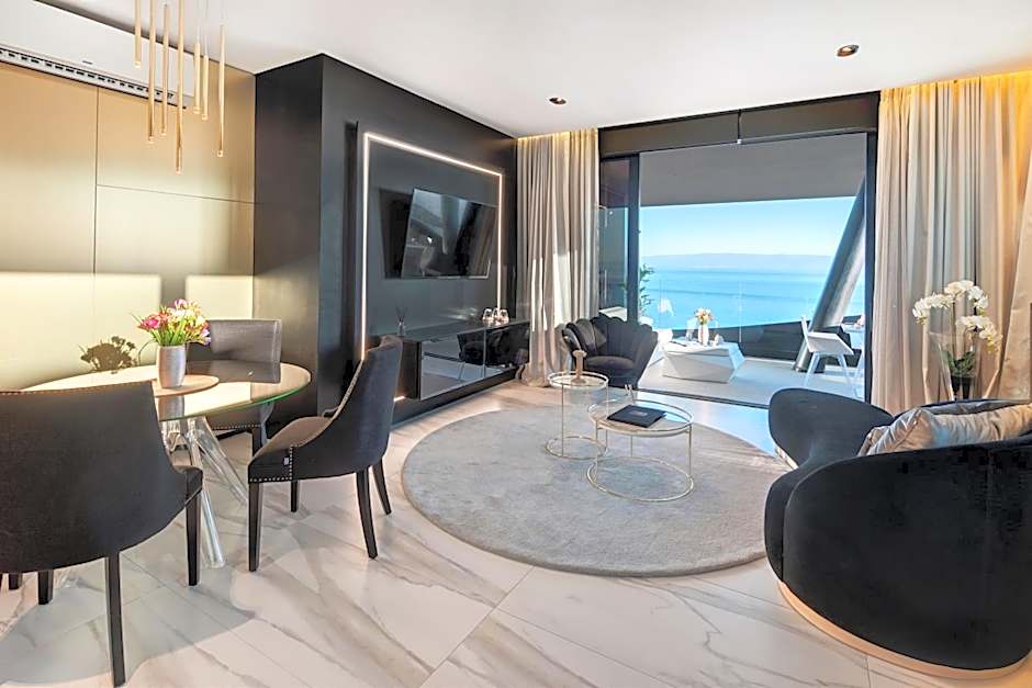 Posh Residence Luxury Suites