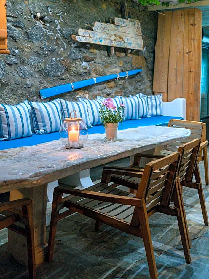 Rhenia Mykonos Hotel & Bungalows