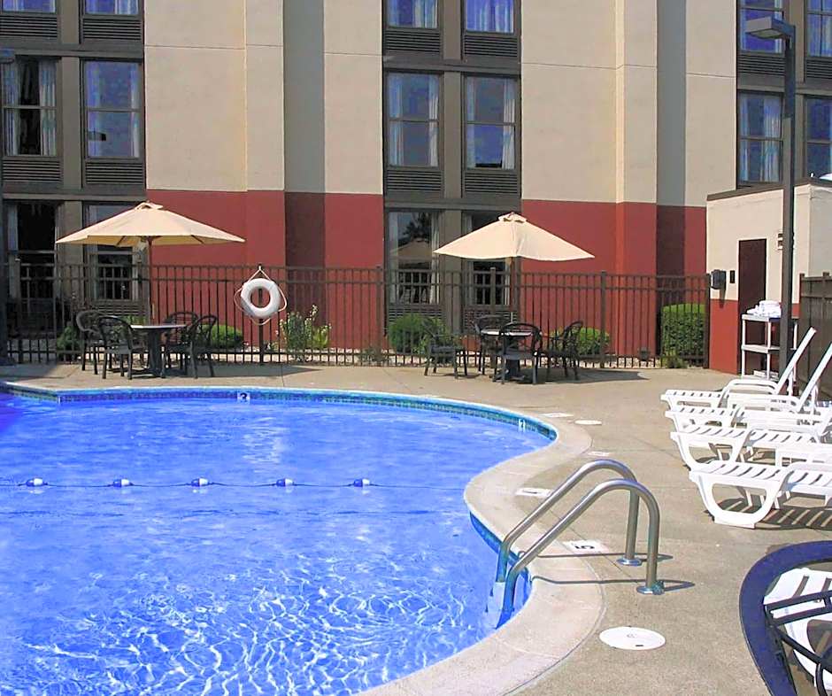 Hampton Inn By Hilton West Springfield