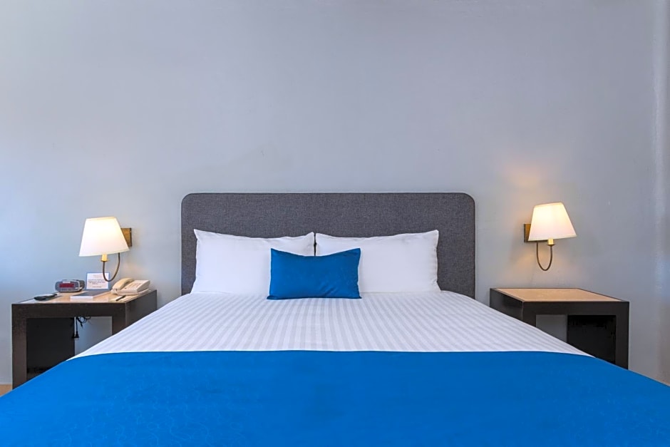 Peñasco del Sol Hotel