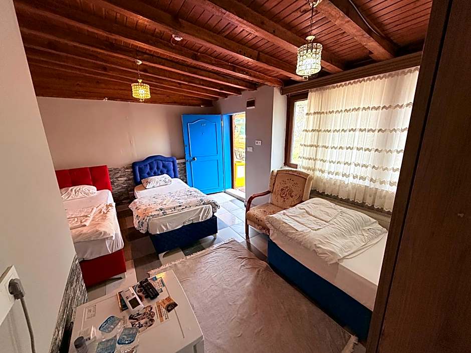 ÖZ Butik Otel Antik Kent Myrleia