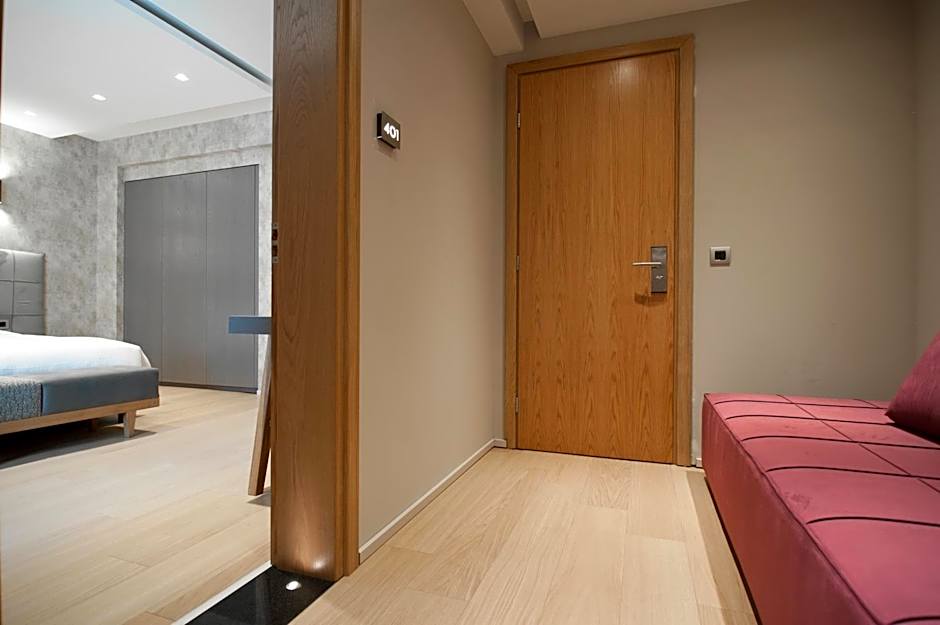 Athenaeum Grand Hotel