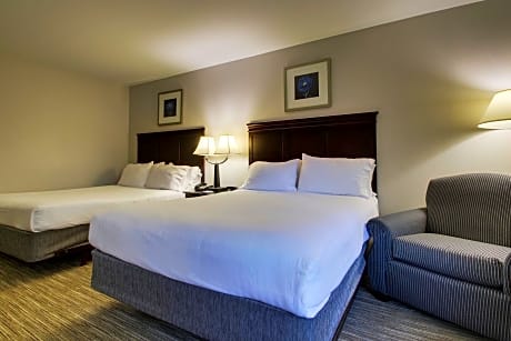 Standard Room with Two Queen Beds