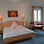 Hotel Pension Sonnenuhr