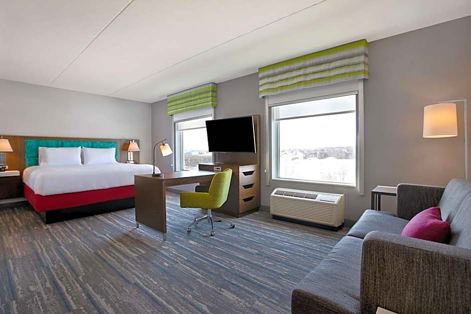 Hampton Inn By Hilton & Suites Ottawa West, Ontario, Canada