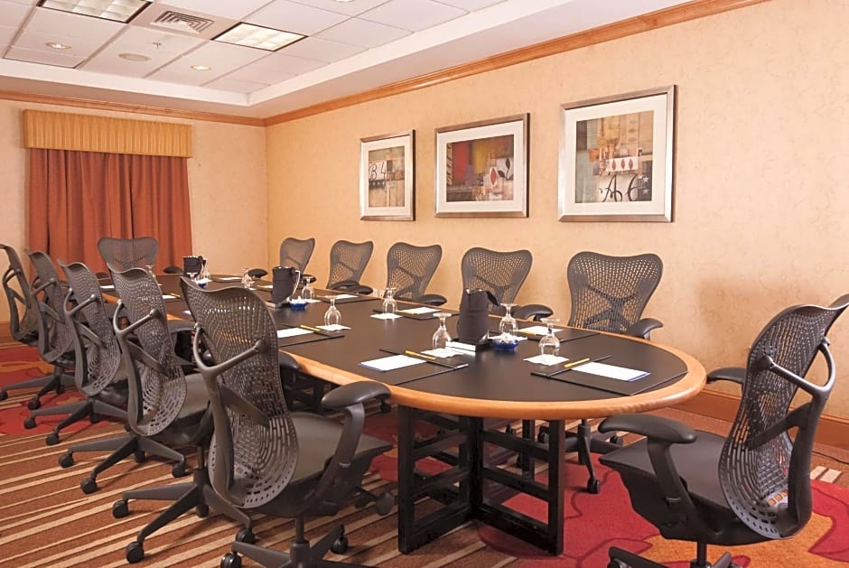 Hilton Garden Inn Atlanta Airport/Millenium Center