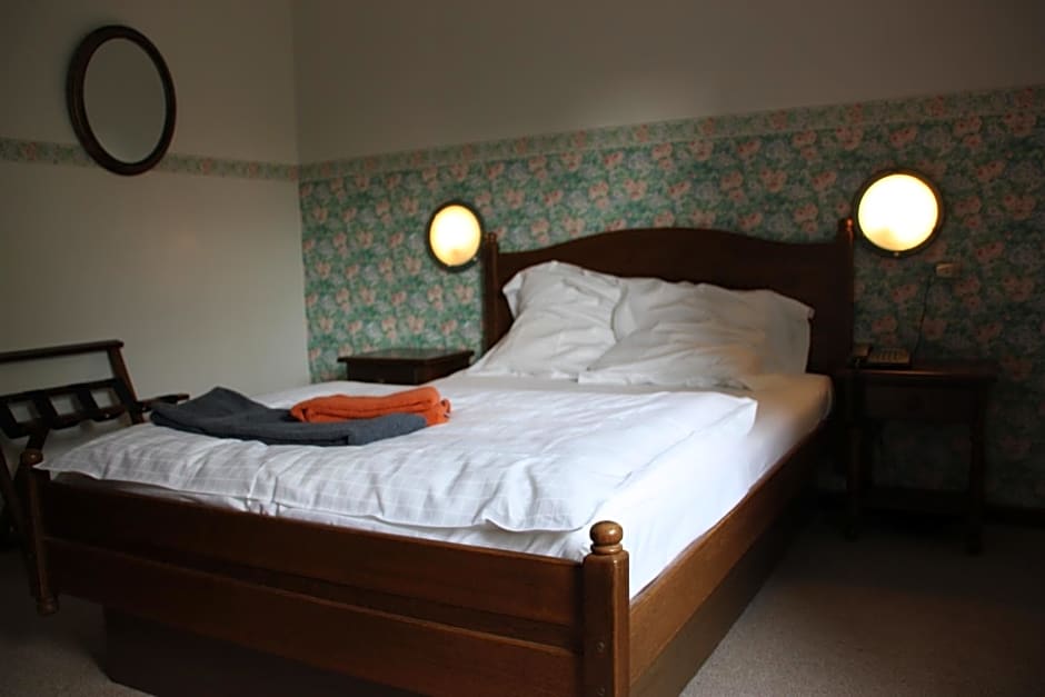 Hotel Troopeird