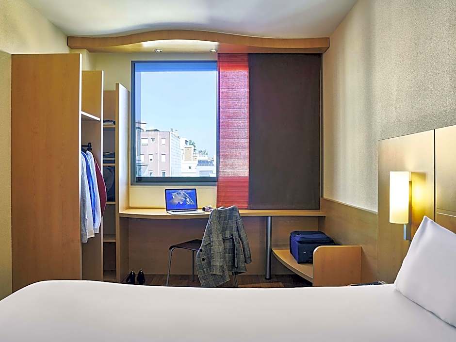 Ibis Barcelona Centro (Sagrada Familia)