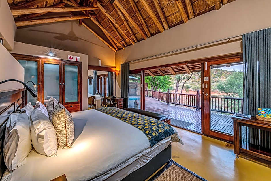 Etali Safari Lodge