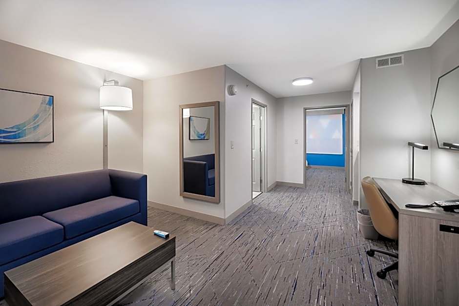 Holiday Inn Express & Suites Zion By IHG