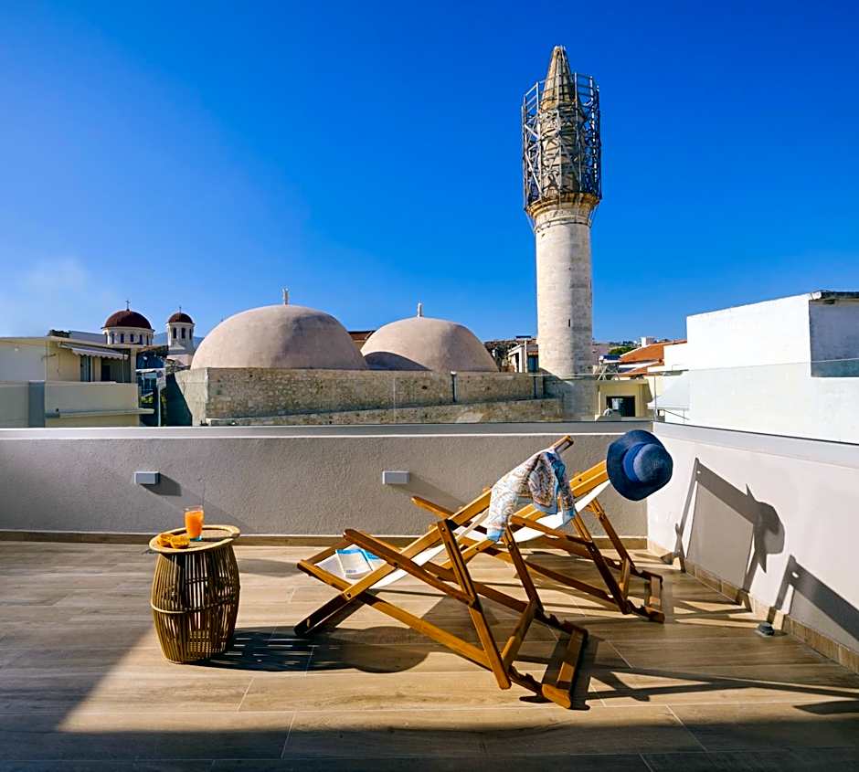 Casa Moazzo Suites and Apartments