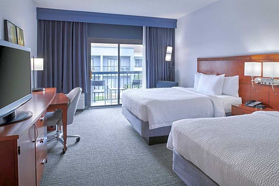 Courtyard by Marriott Detroit Troy