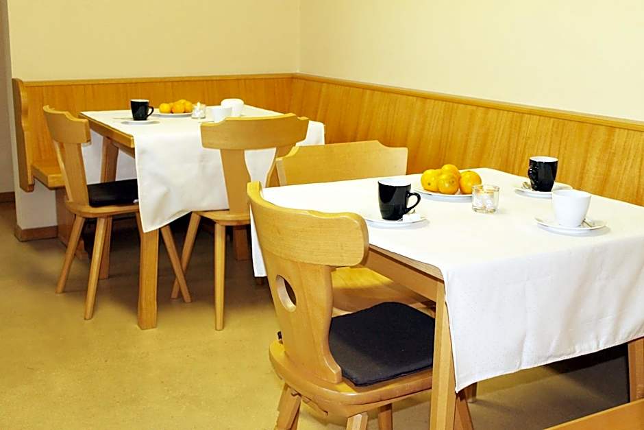 Post Hostel For Youth, Students and Pilgrims