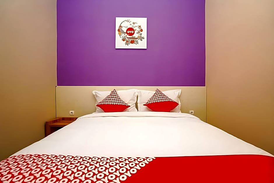 Hotel O Surabaya near Surabaya Town Square formerly Kupang Gunung Residence