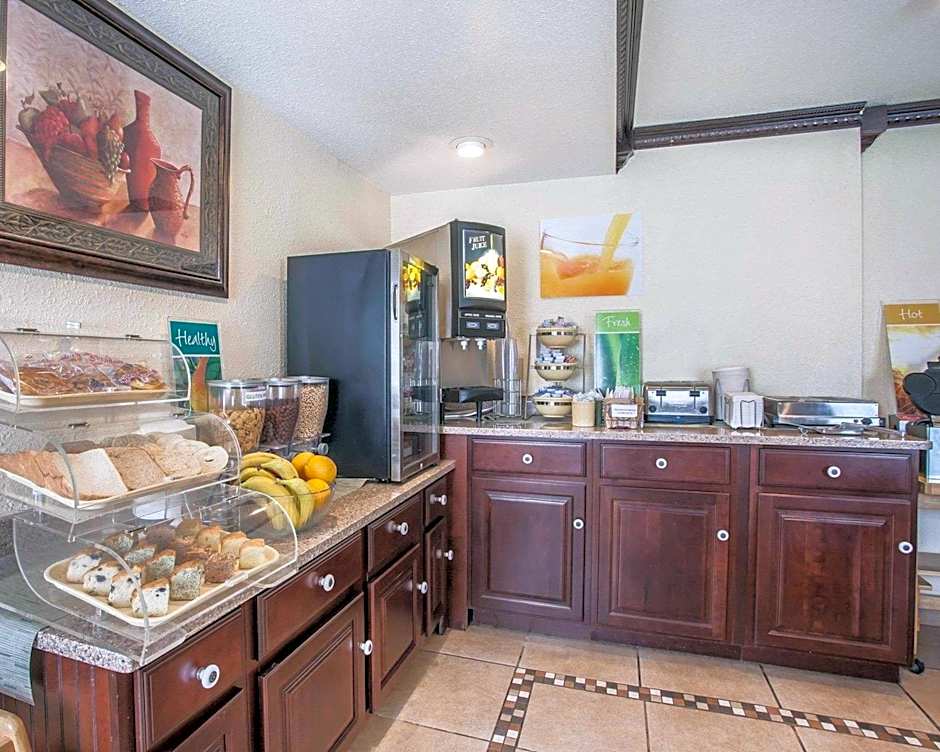 Quality Inn & Suites Toppenish - Yakima Valley