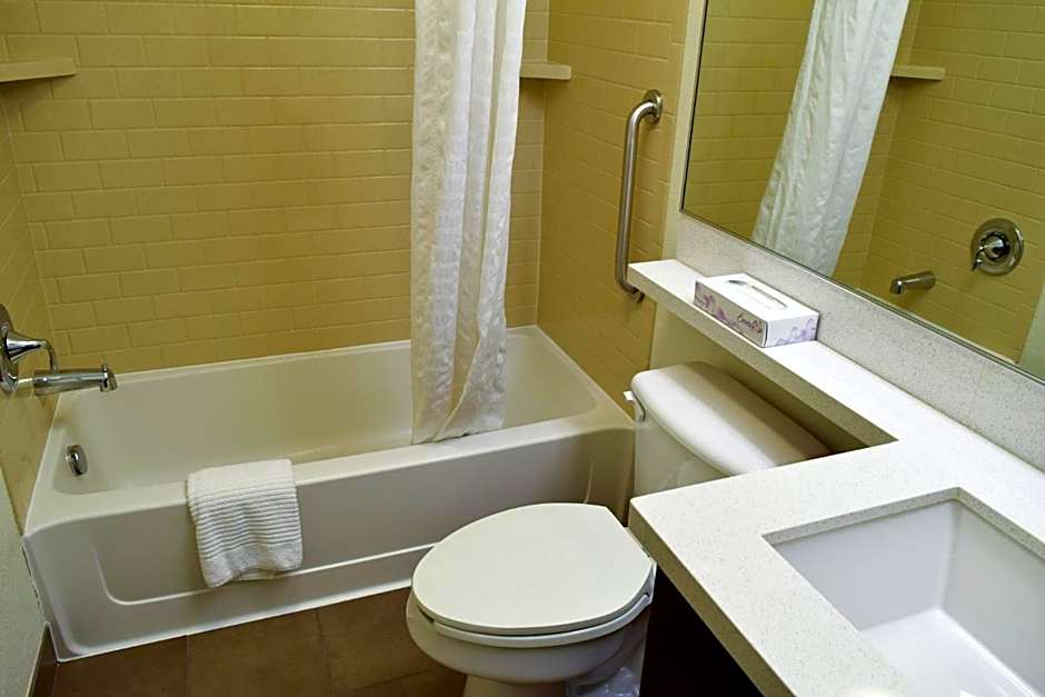 Candlewood Suites Wichita Airport By IHG