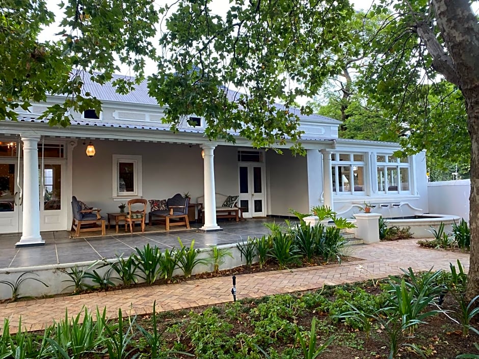 Banhoek Corner Guesthouse