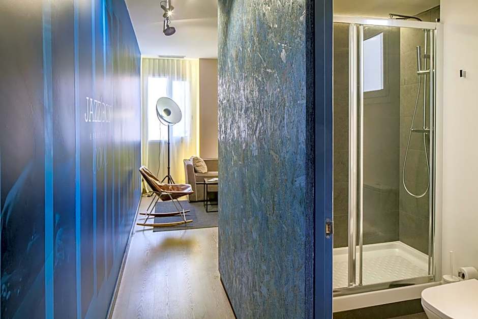 Habitat Apartments Cool Jazz