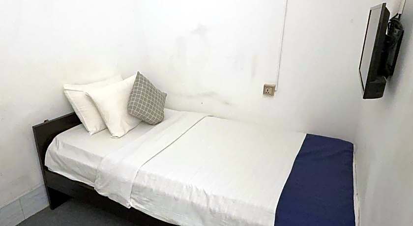 Hotel Tropical Daisy