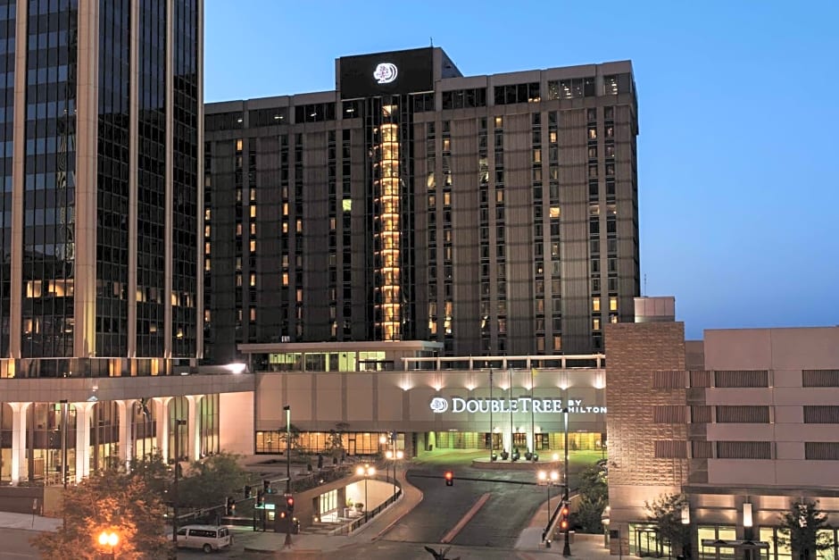 DoubleTree By Hilton Omaha Downtown