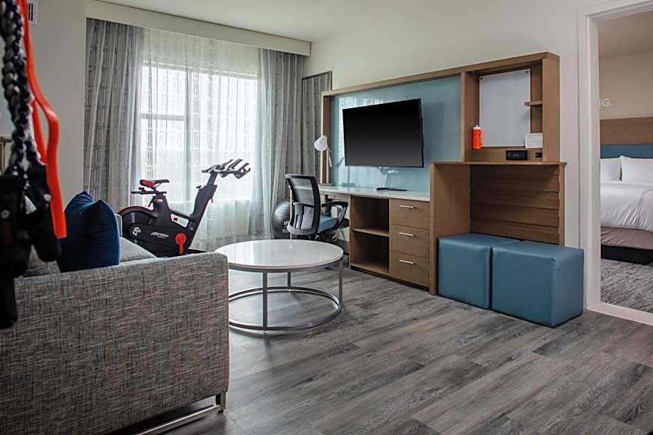 EVEN Hotel Shenandoah - The Woodlands by IHG