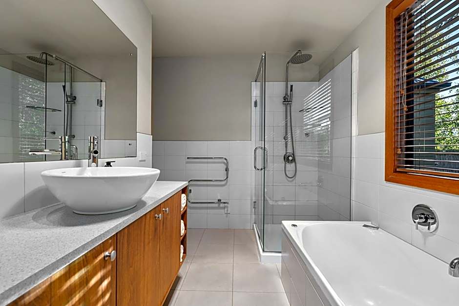 Lansdown Apartments