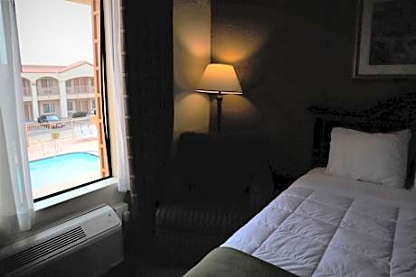 Superior Queen Room with Two Queen Beds - Non-Smoking