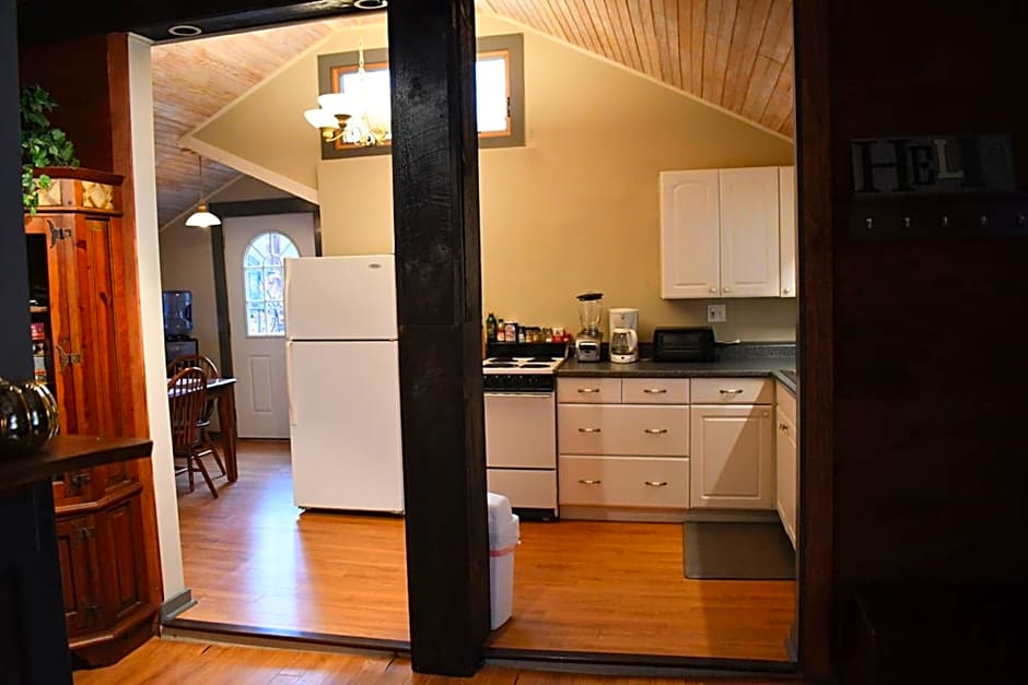 Brook Road Cabin