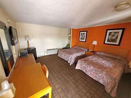 Double Room with Two Double Beds - Smoking