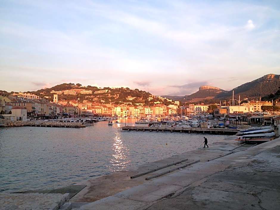 Campanile Marseille Est La Penne