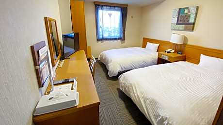 Twin Room - Non-Smoking