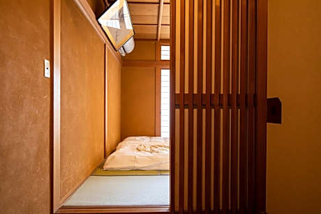 Japanese-Style Room (8Tatami) - 4th Floor
