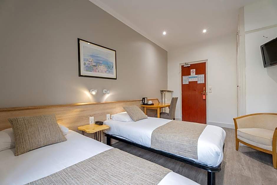Hotel Busby