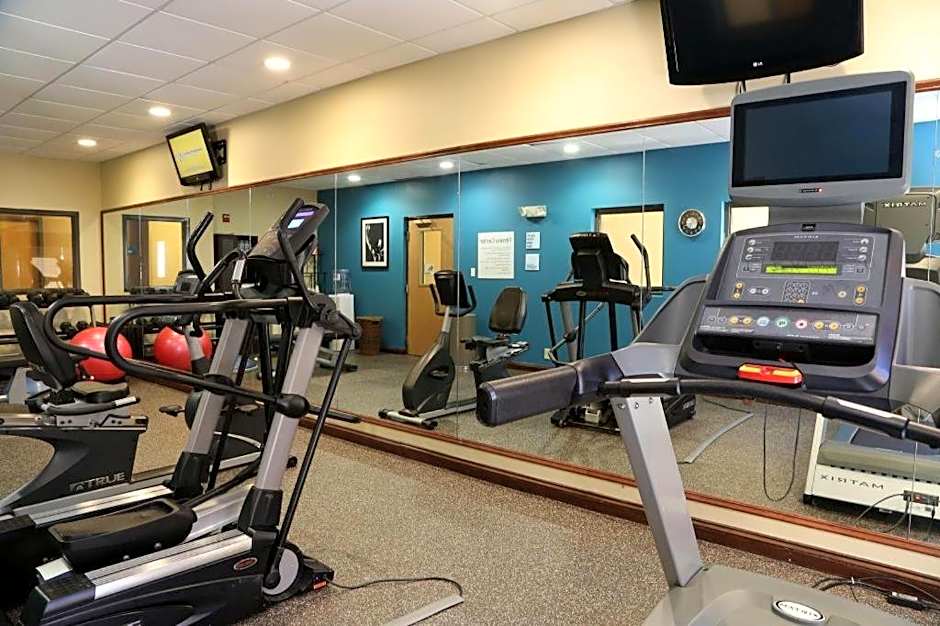 Holiday Inn Express Hotel & Suites Cleveland - Ms By IHG