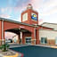 Super 8 by Wyndham Groesbeck