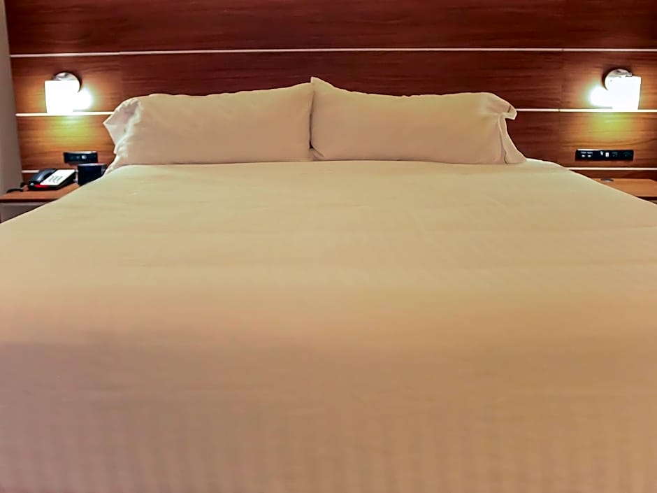 Holiday Inn Express Daytona Beach - Speedway
