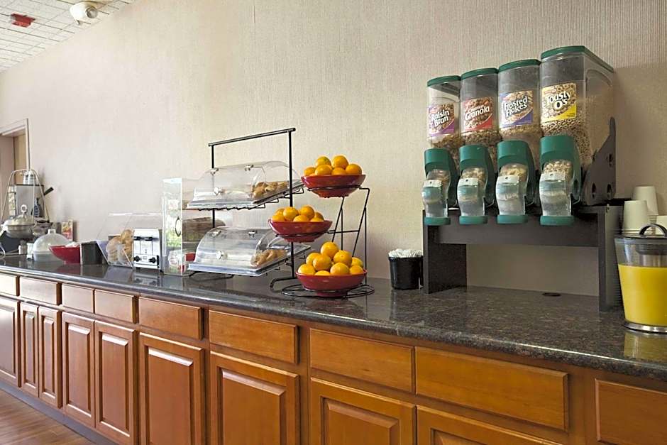 Ramada by Wyndham Sunnyvale/Silicon Valley